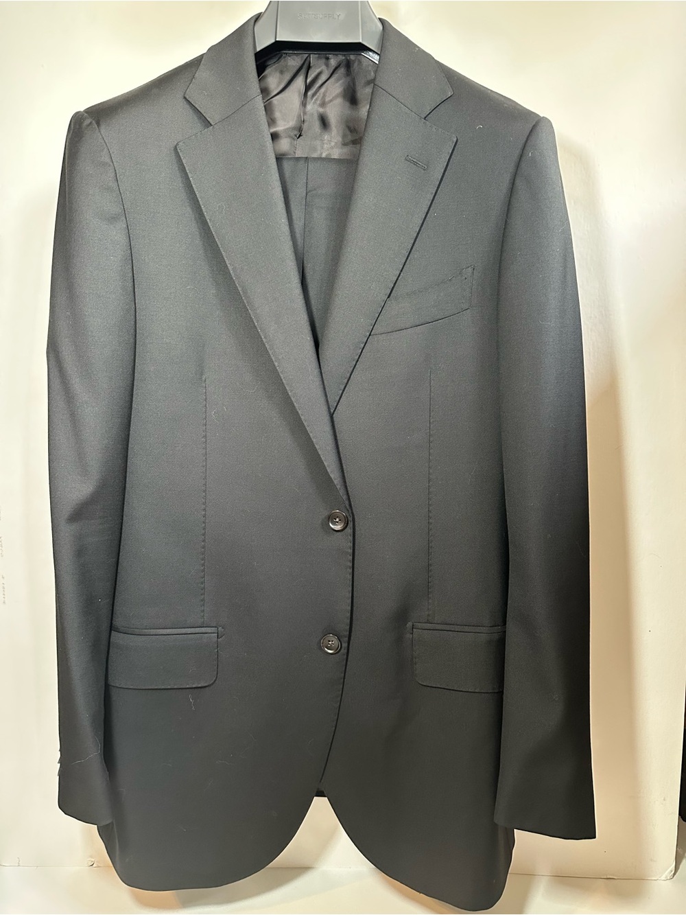 Suitsupply Black Men's suit regular lapel single breasted